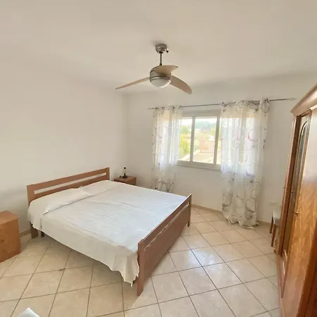 Sole E Luna مارينا دي بيسكولوس